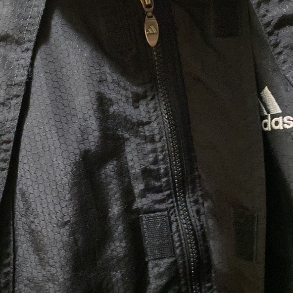 EUC ADIDAS HEAVY WIND/RAIN JACKET Size: MEDIUM - Picture 3 of 7
